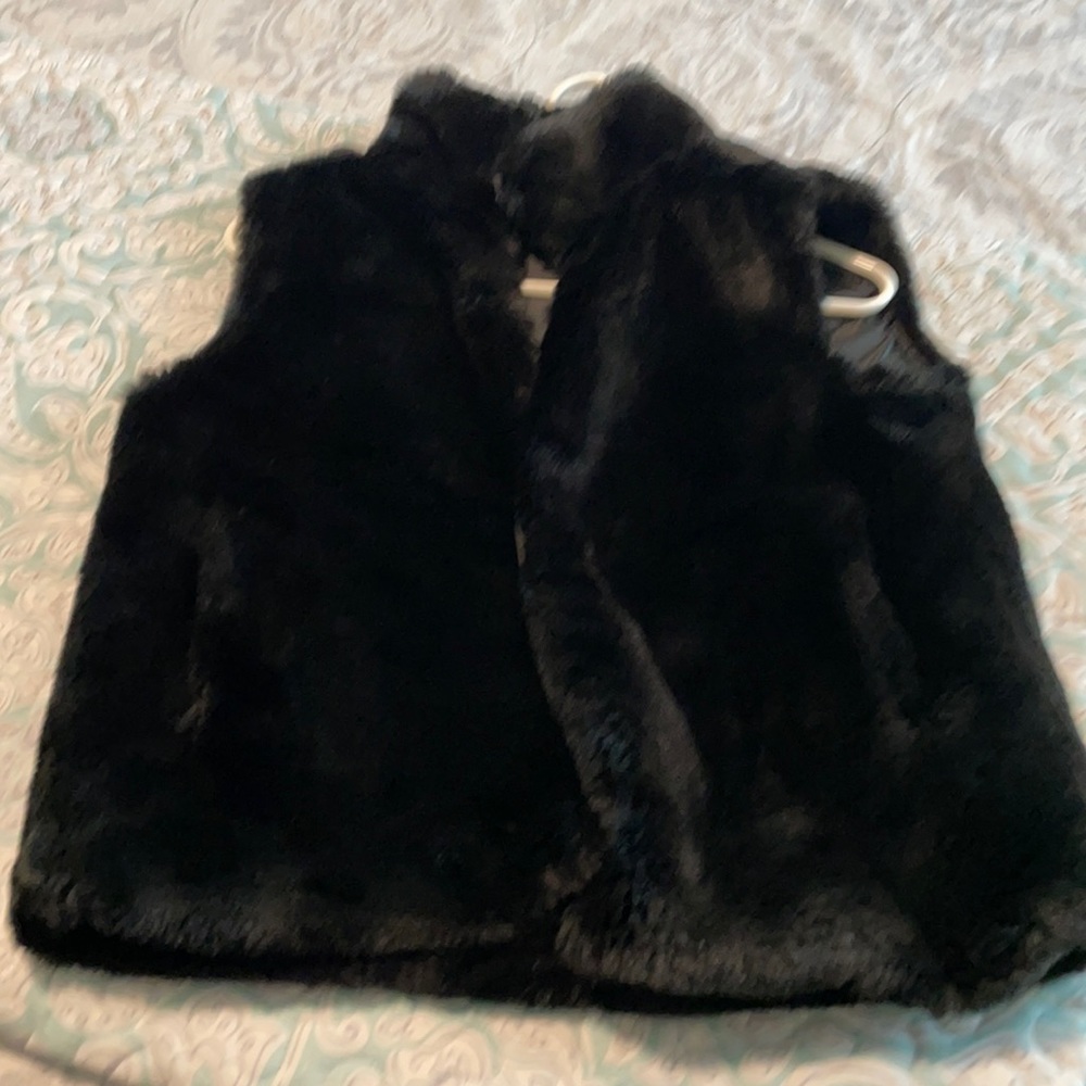 Fur vest